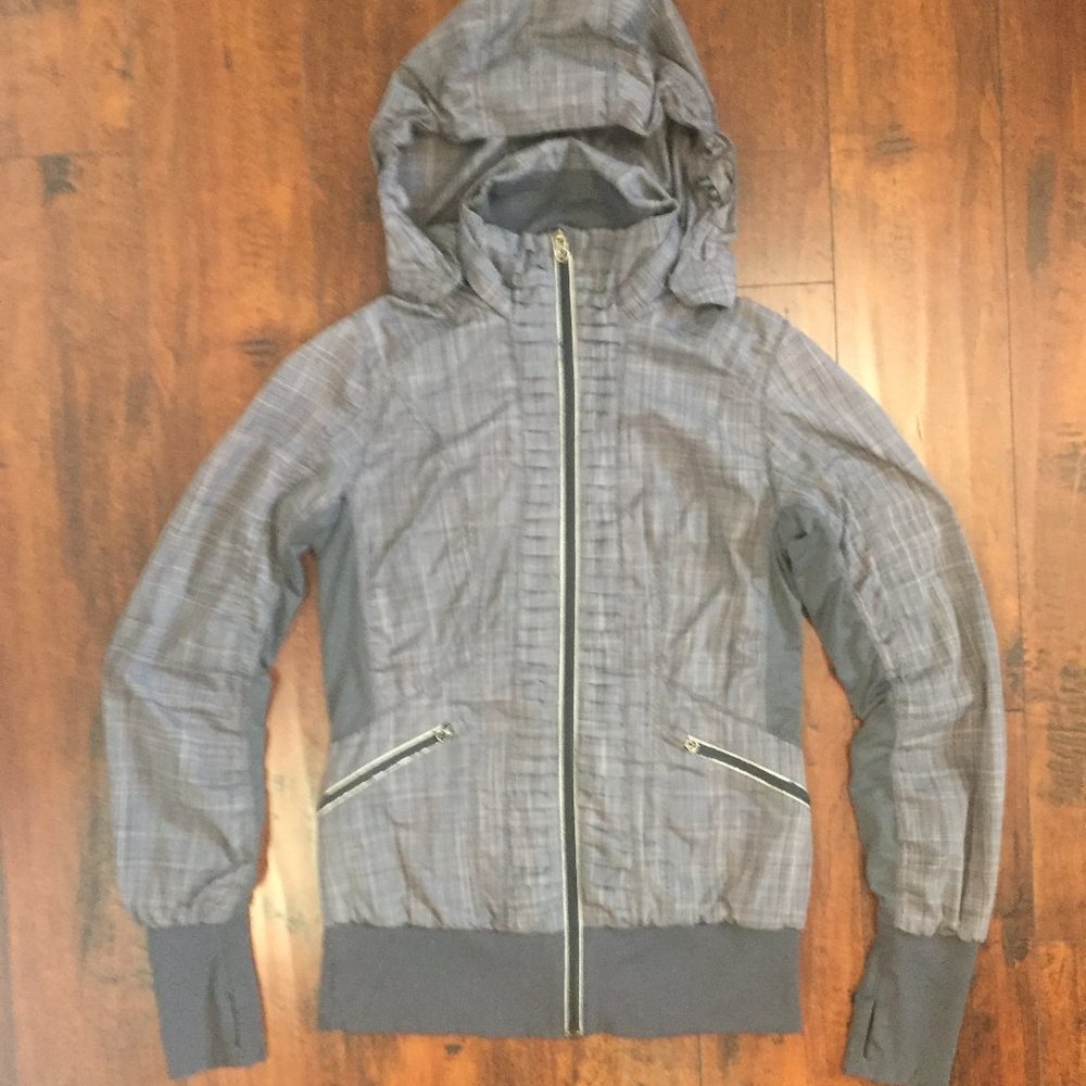 Lululemon Run: Back On Track Jacket